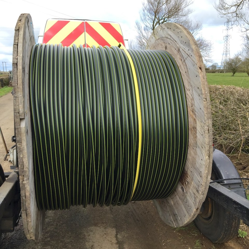 Subducting on Holwell Lane